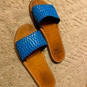 (SOLD) Freebird Golden sandals. Gorgeous slip on FB by Steven sandals. Size 8.